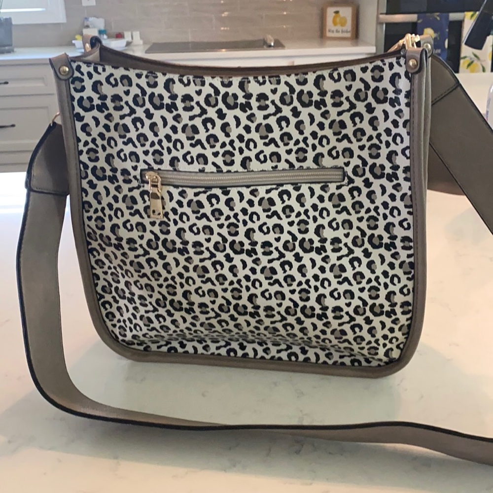 New crossbody handbag